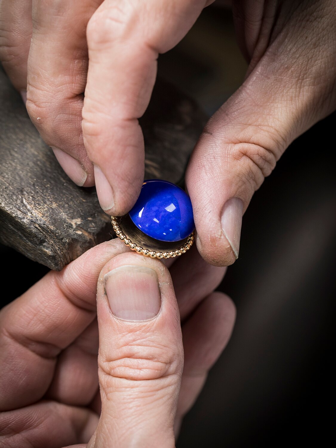 Perlée Toi & Moi secret watch, craftsmanship, Perlée collection, Van Cleef & Arpels